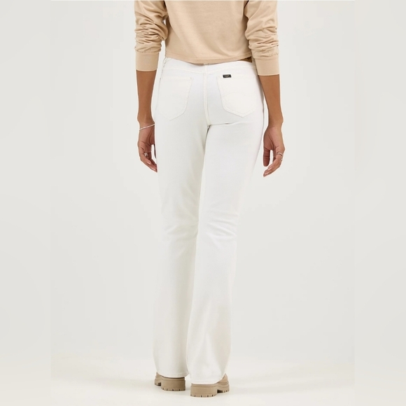 Women's Lee Legendary Bootcut Jean, Light Form, Size 14 Long, NWT - Picture 3 of 14